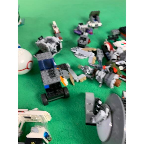 LEGO Transformers Wheeljack Building Blocks Play Set for Kids Multicolor Plastic - Picture 9 of 16